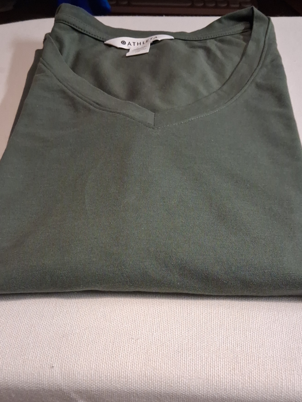 Woman V-Neck Tee in Olive